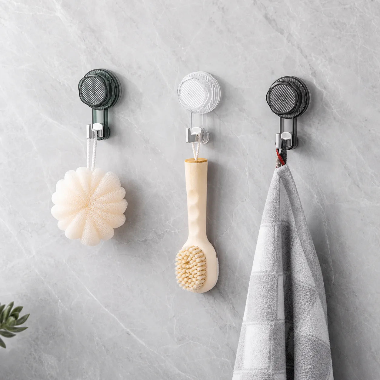 Versatile Suction Hooks for Everyday Home Organization - image 02